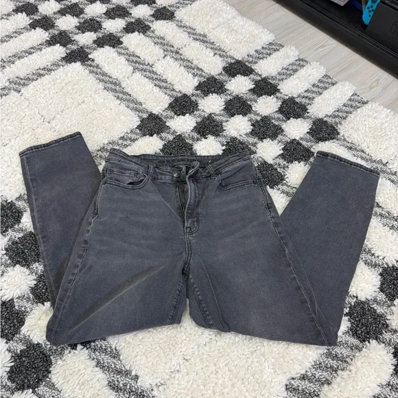 American Eagle Mom Jeans - Picture 2 of 5